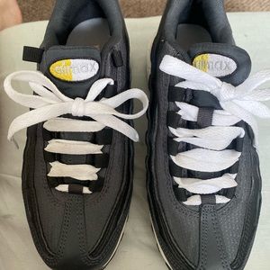 Nike airmax kids size 3.5